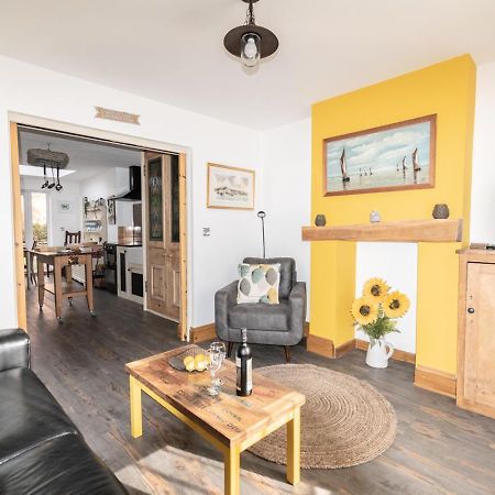 Stylish 2 Bedrooms Cosy & Bright Cottage, Pet Friendly, Sleeps 5, Titchfield Village - Summer Special Offer!! - By Blue Puffin Stays Εξωτερικό φωτογραφία
