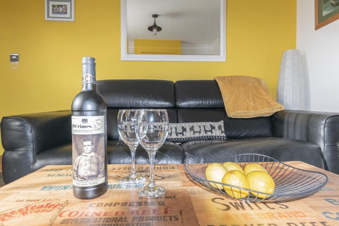 Stylish 2 Bedrooms Cosy & Bright Cottage, Pet Friendly, Sleeps 5, Titchfield Village - Summer Special Offer!! - By Blue Puffin Stays Εξωτερικό φωτογραφία