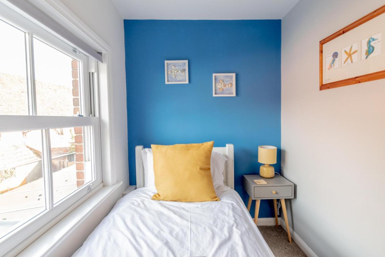 Stylish 2 Bedrooms Cosy & Bright Cottage, Pet Friendly, Sleeps 5, Titchfield Village - Summer Special Offer!! - By Blue Puffin Stays Εξωτερικό φωτογραφία