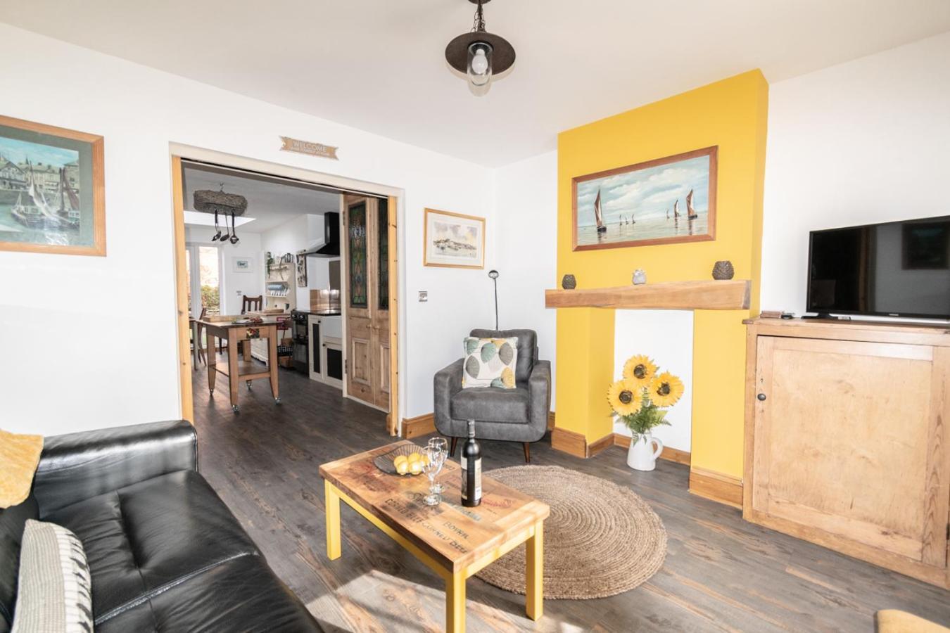 Stylish 2 Bedrooms Cosy & Bright Cottage, Pet Friendly, Sleeps 5, Titchfield Village - Summer Special Offer!! - By Blue Puffin Stays Εξωτερικό φωτογραφία